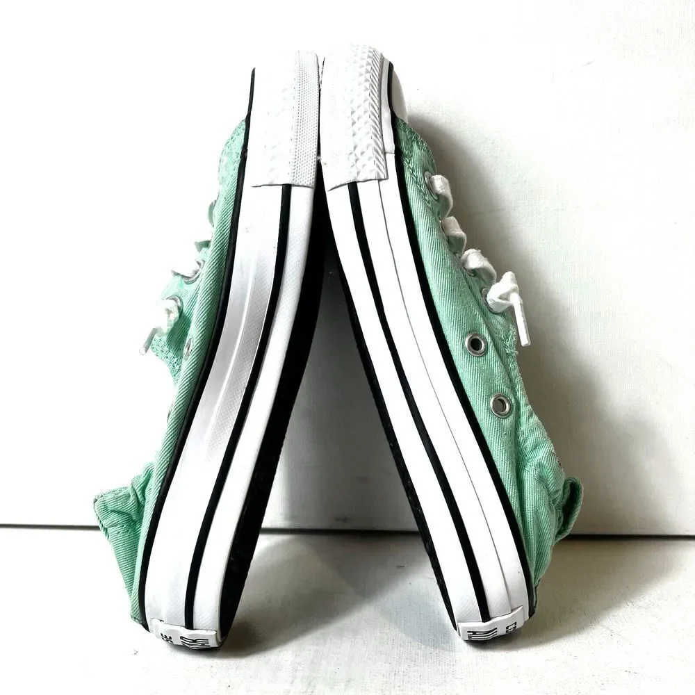 Converse Chuck Taylor All Star Low Top Green Canvas Shoe Women Sz 5 Stretch Back